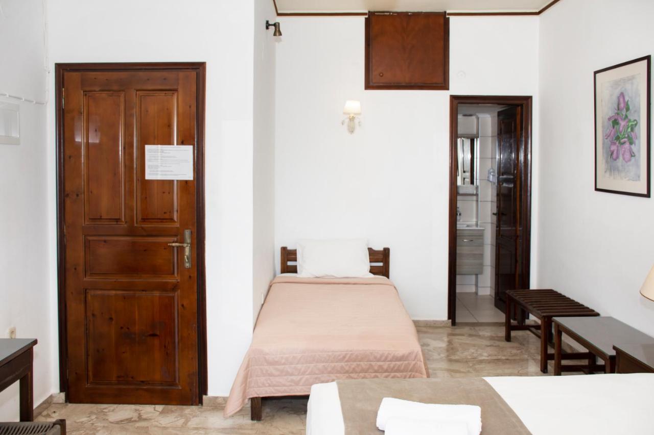 Argo Rooms-Papadakis Kissamos Exterior photo