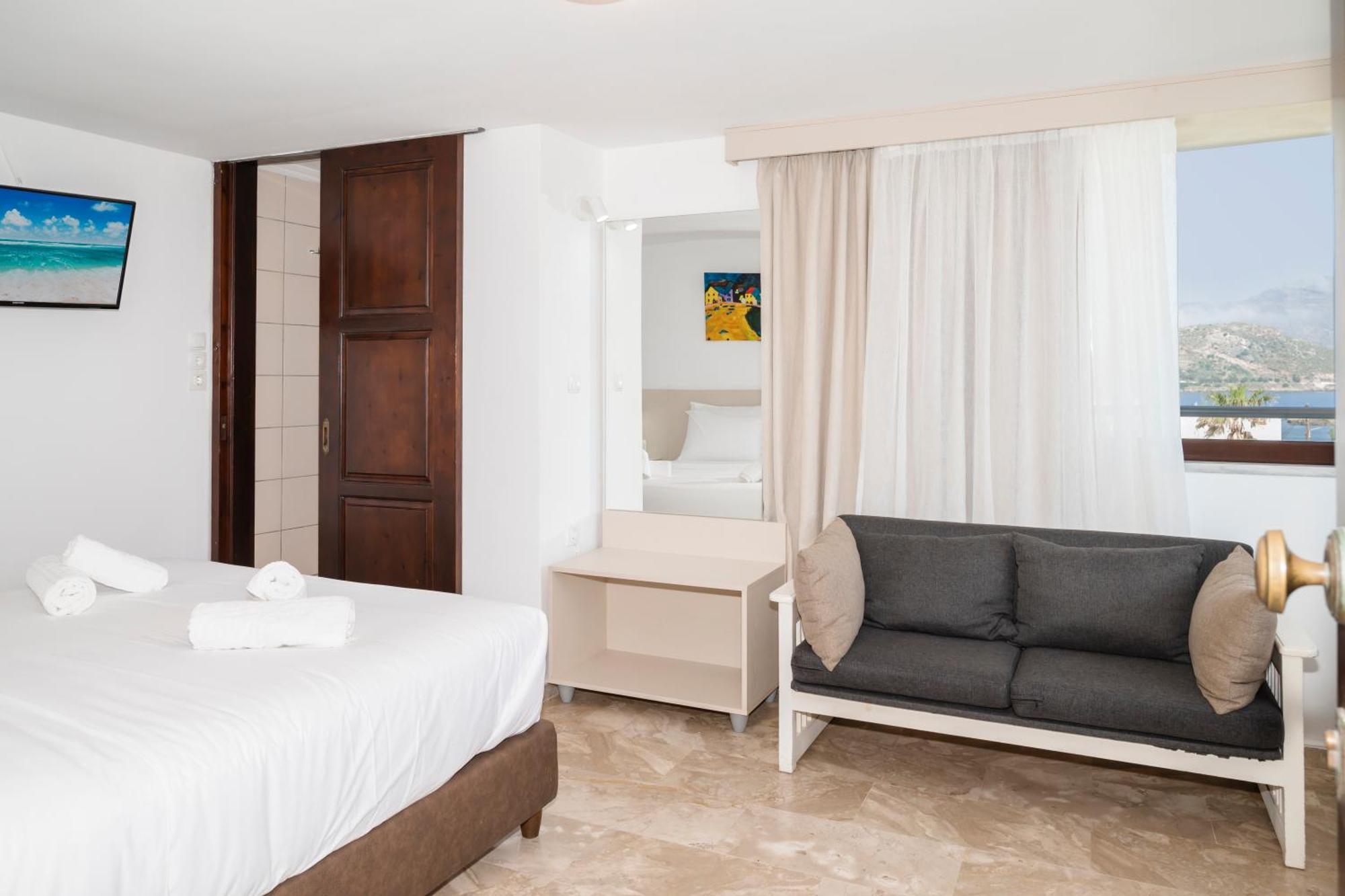 Argo Rooms-Papadakis Kissamos Exterior photo