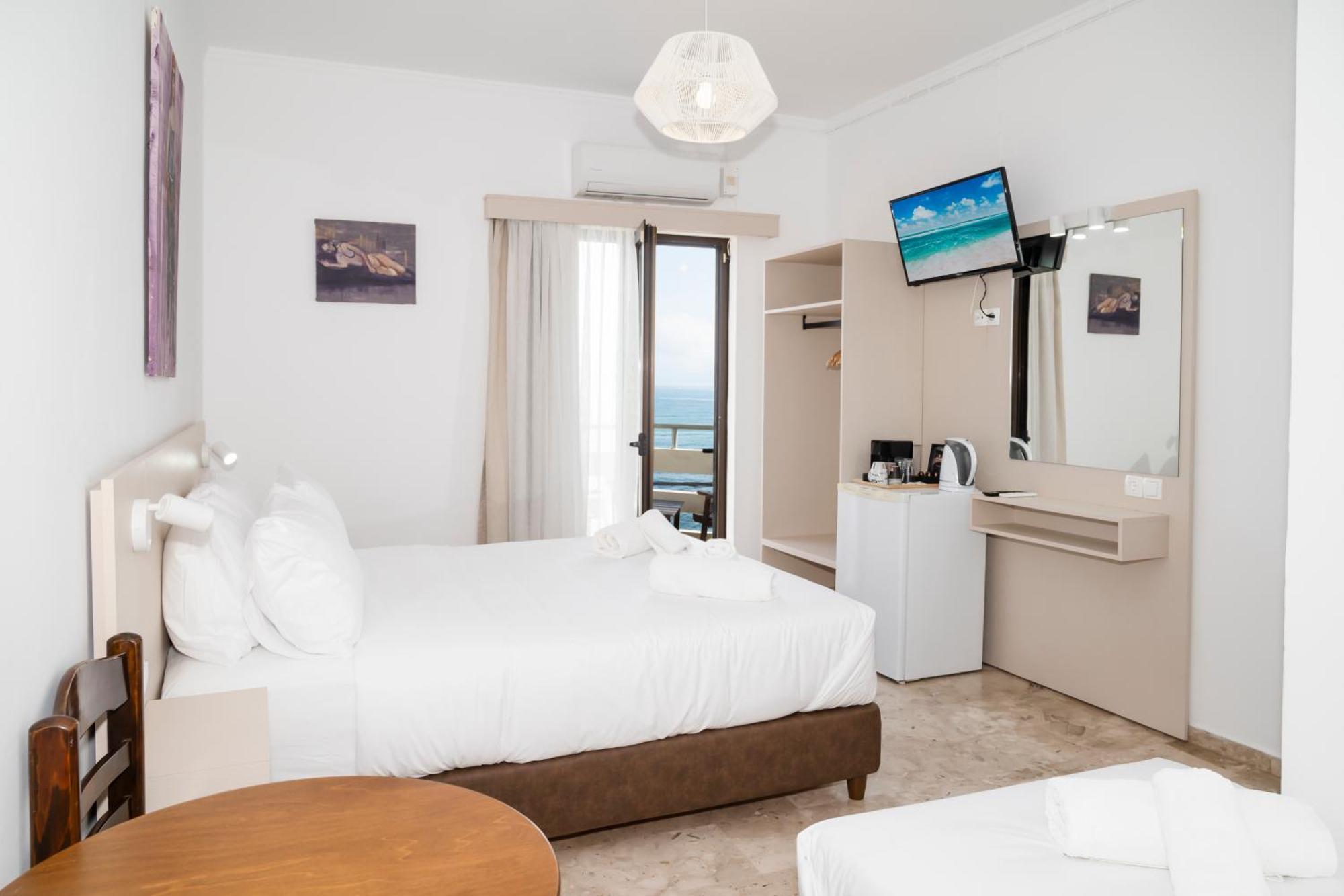 Argo Rooms-Papadakis Kissamos Exterior photo