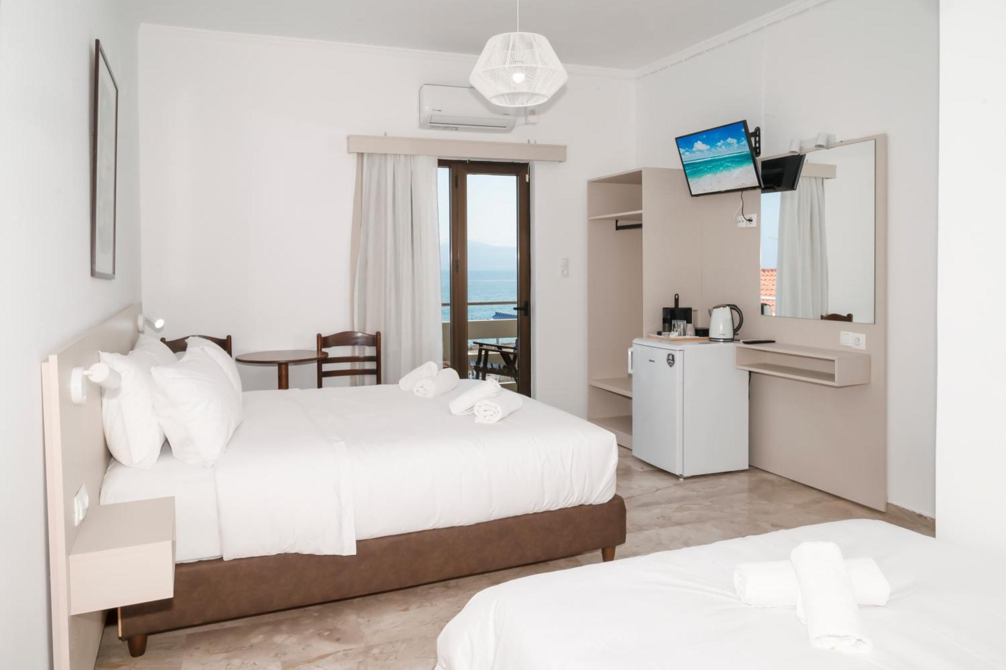 Argo Rooms-Papadakis Kissamos Exterior photo