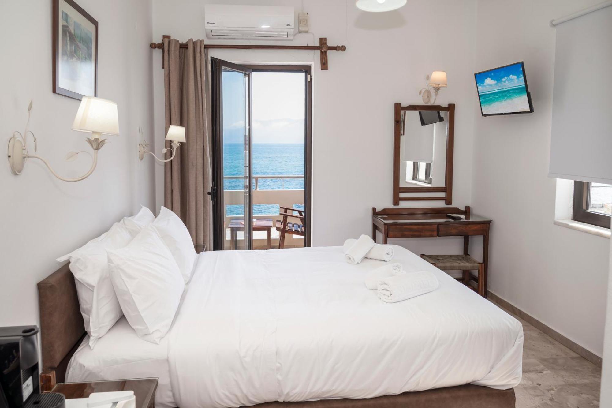 Argo Rooms-Papadakis Kissamos Exterior photo
